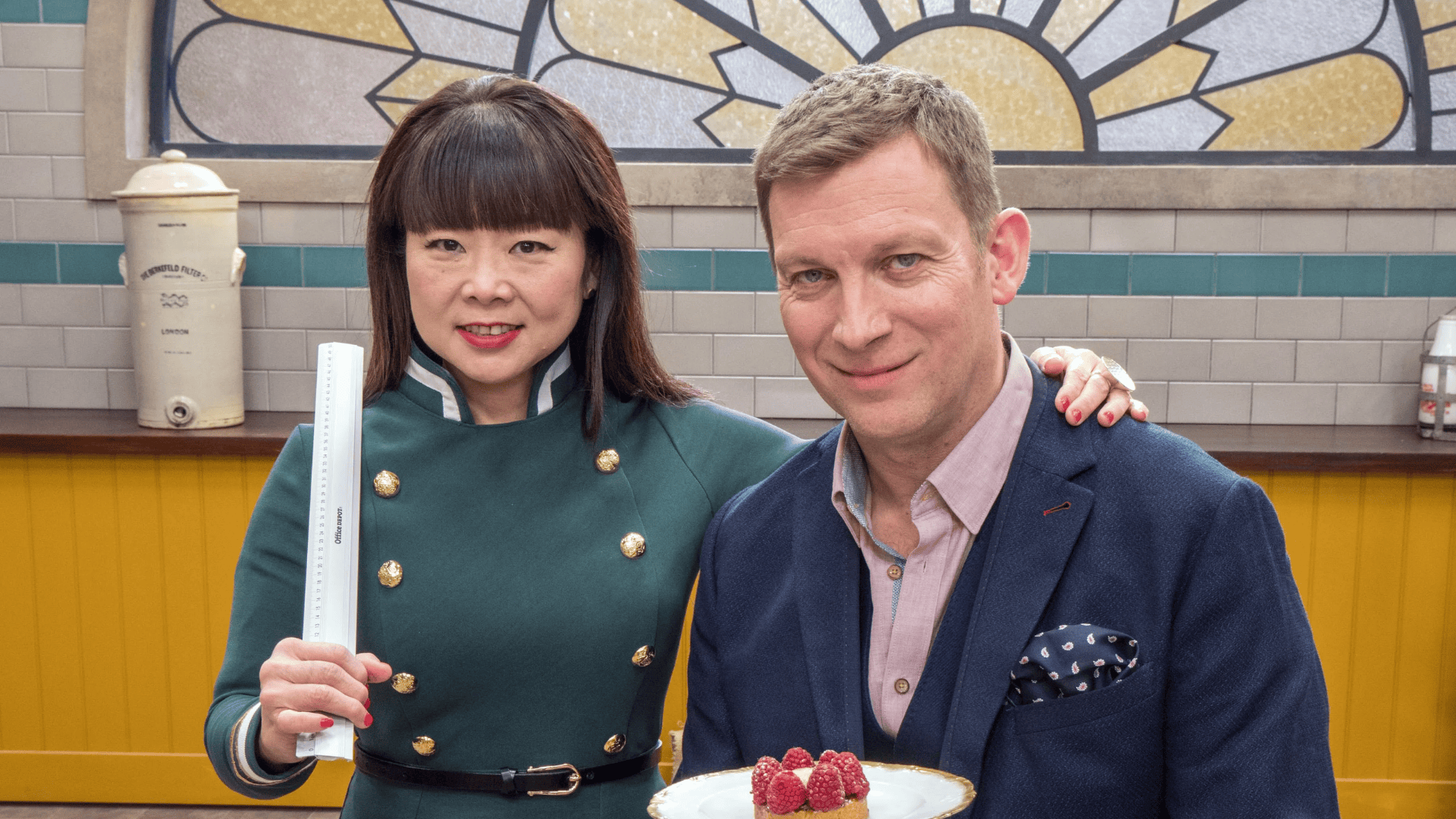 Thumbnail for Bake Off: The Professionals wins Best Food Show 2022 news story